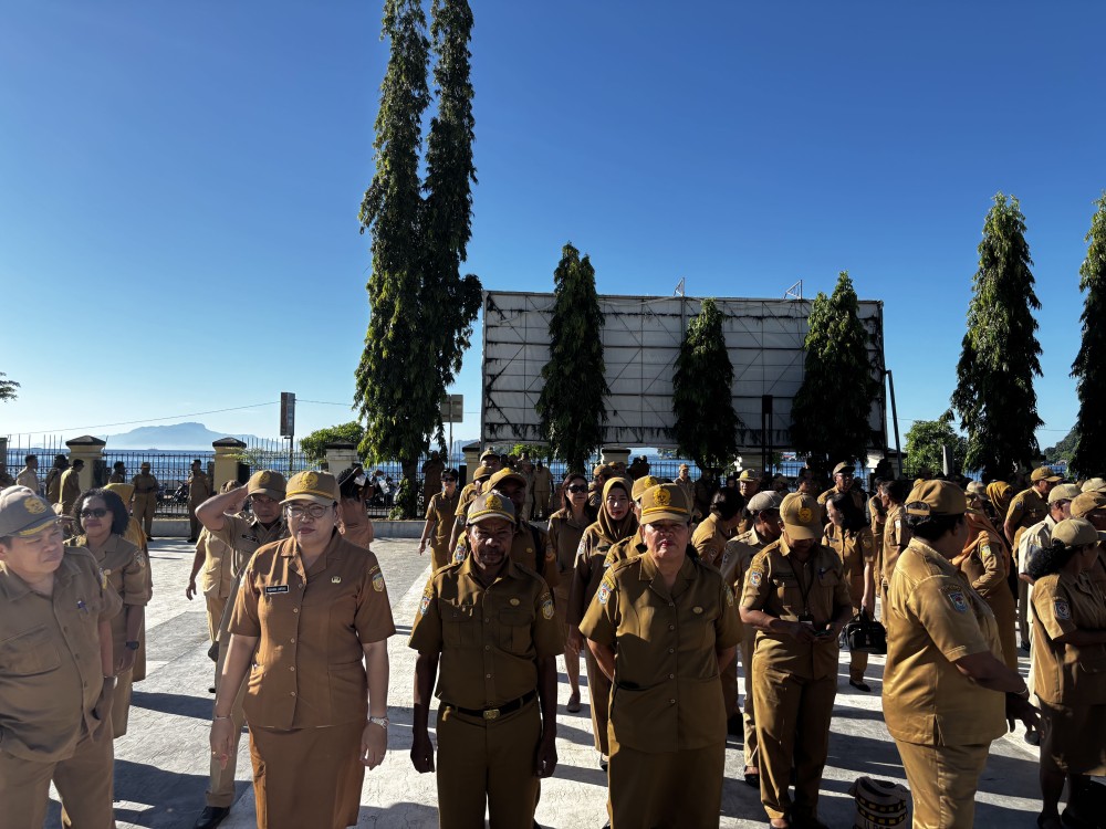 Apel Gabungan sekaligus Deklarasi Netralitas dan Penandatanganan Pakta Integritas Aparatur Sipil Negara di Lingkungan Pemerintahan Provinsi Papua menj